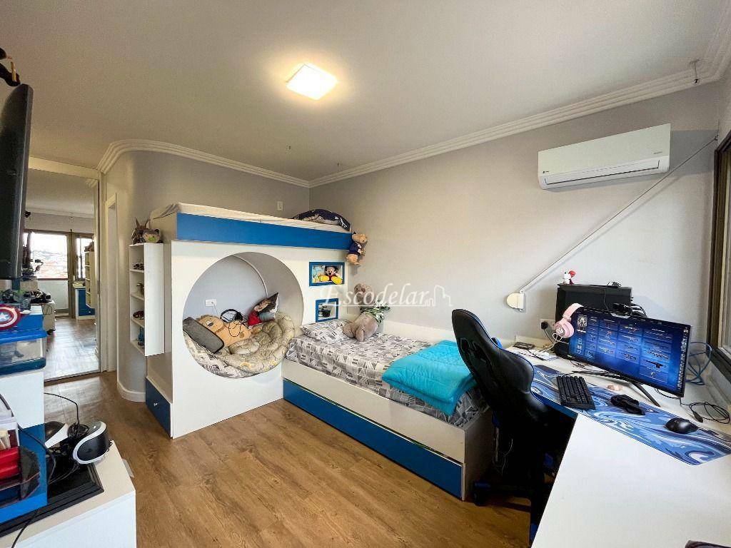 Apartamento à venda com 3 quartos, 200m² - Foto 36