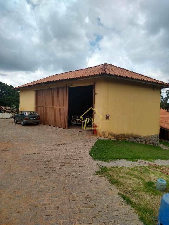 Fazenda à venda com 5 quartos, 1000m² - Foto 4