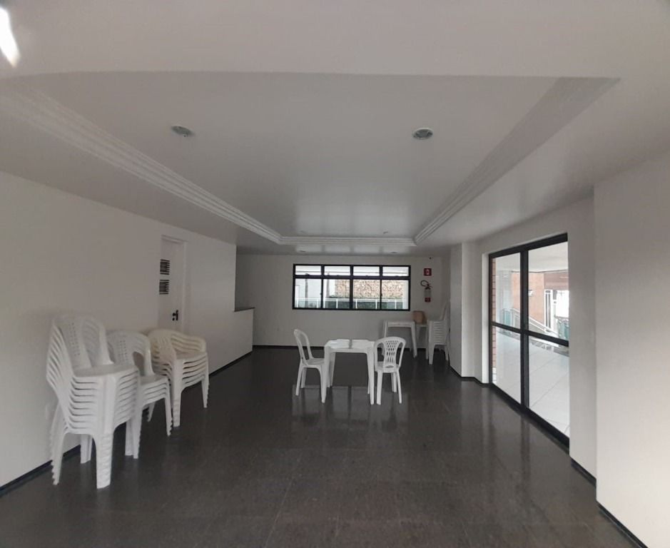 Apartamento à venda com 3 quartos, 149m² - Foto 7