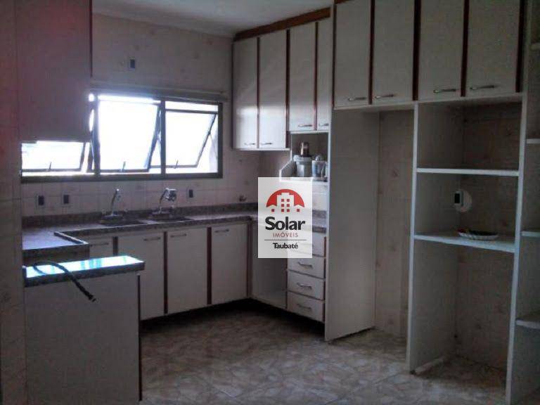 Apartamento à venda com 3 quartos, 187m² - Foto 3