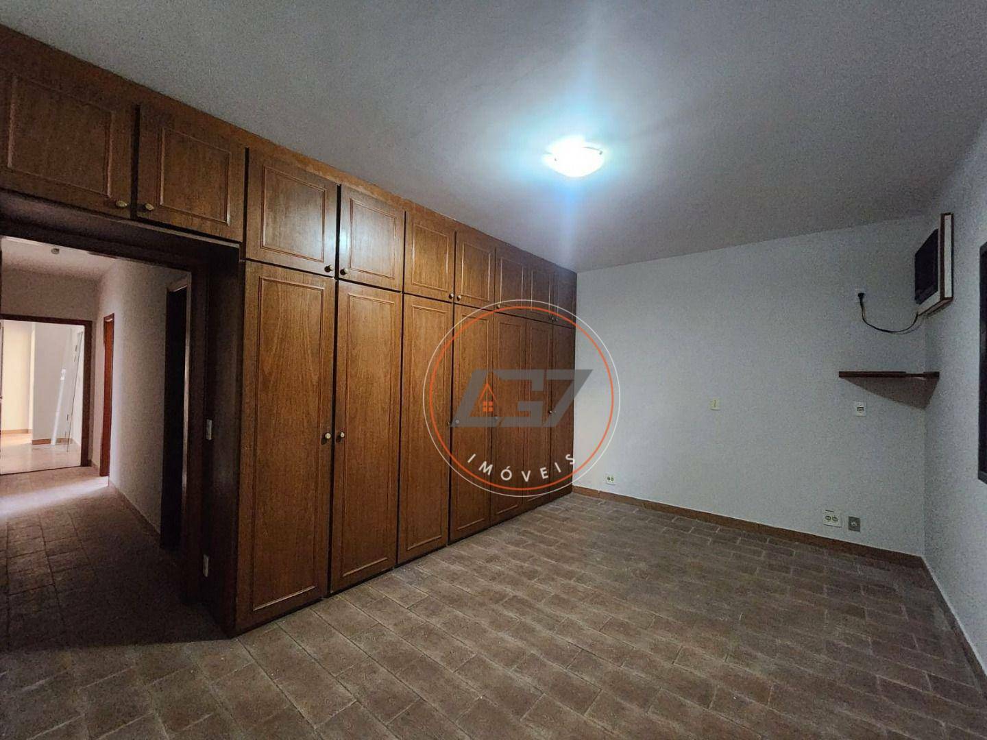 Casa para alugar com 3 quartos, 300M2 - Foto 6