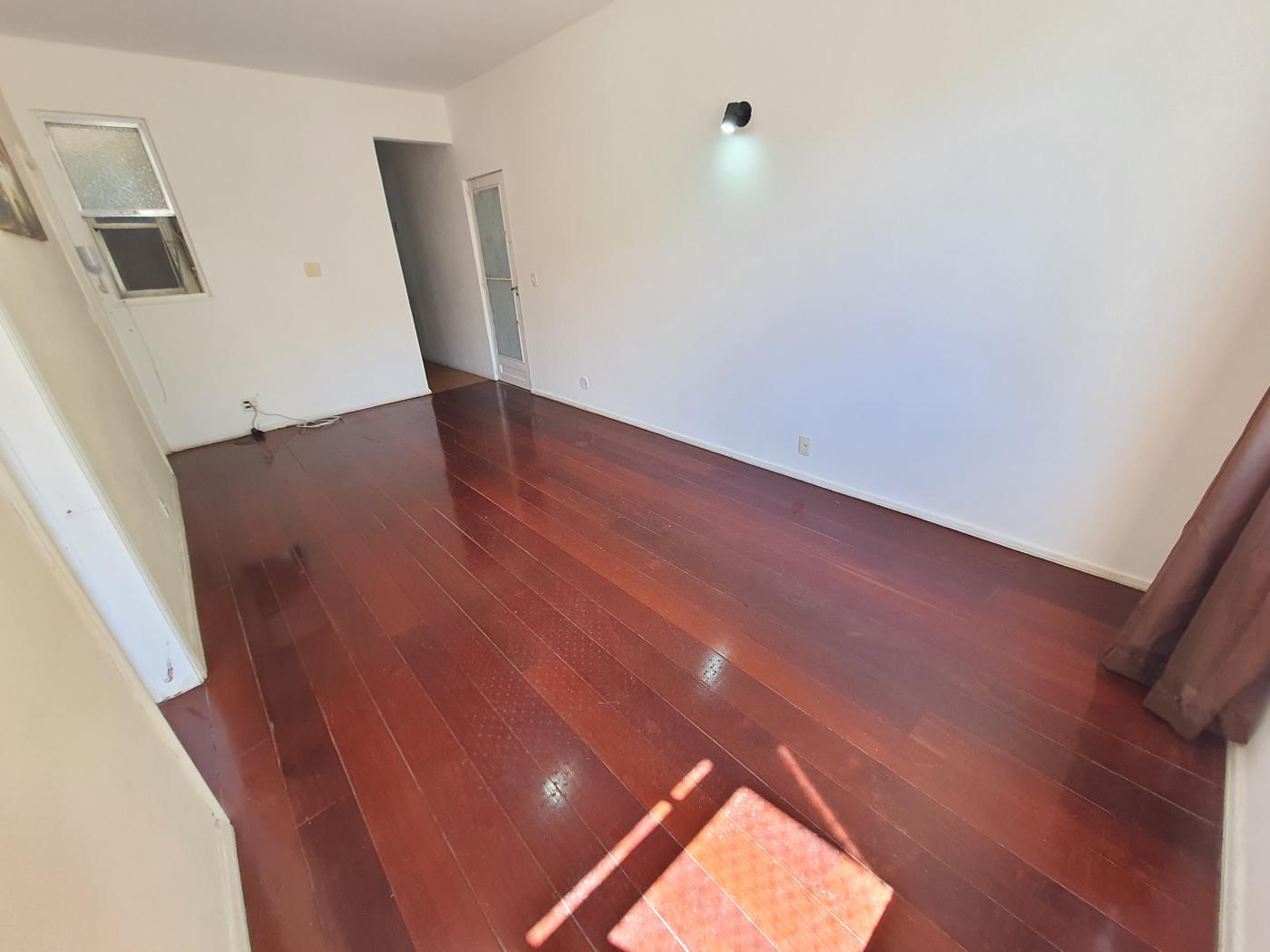 Apartamento para alugar com 2 quartos, 54m² - Foto 1