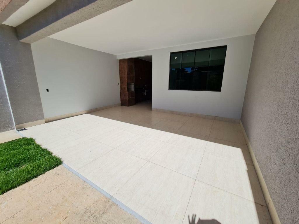 Casa à venda com 3 quartos, 122m² - Foto 2