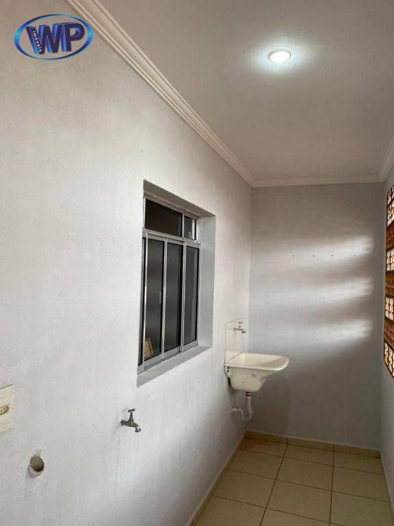 Apartamento para alugar com 2 quartos, 63m² - Foto 7