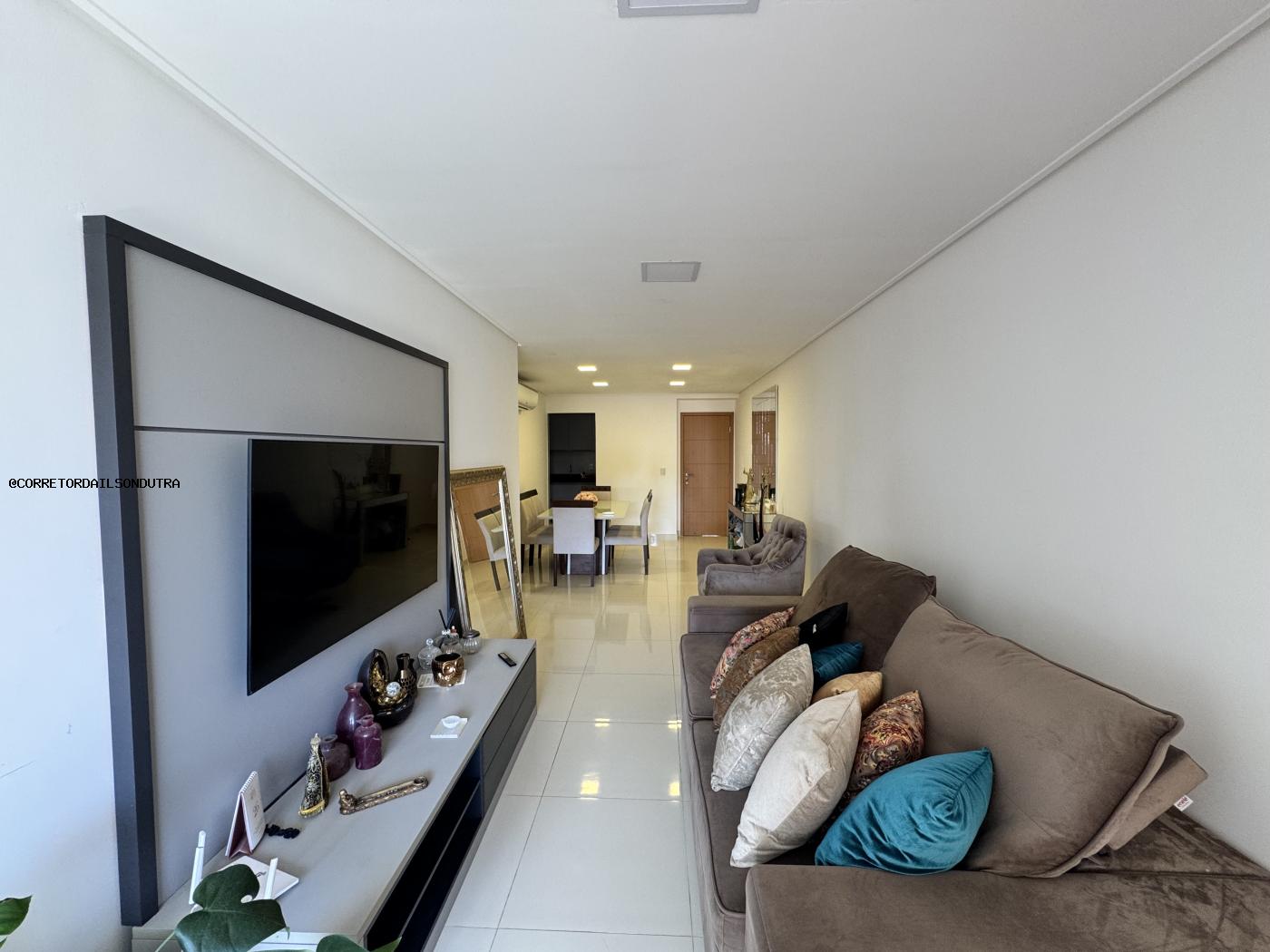 Apartamento à venda com 3 quartos, 105m² - Foto 10