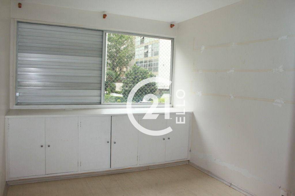 Apartamento à venda com 3 quartos, 150m² - Foto 11