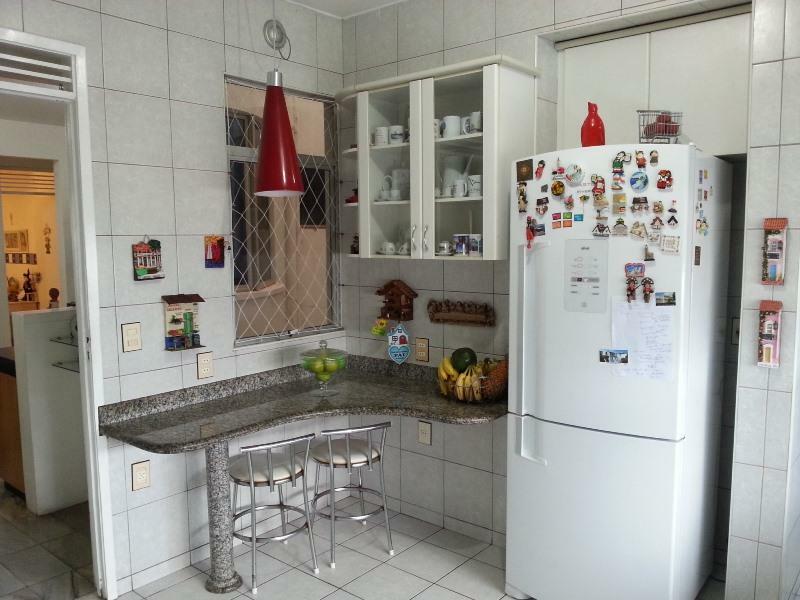 Apartamento à venda com 3 quartos, 156m² - Foto 18