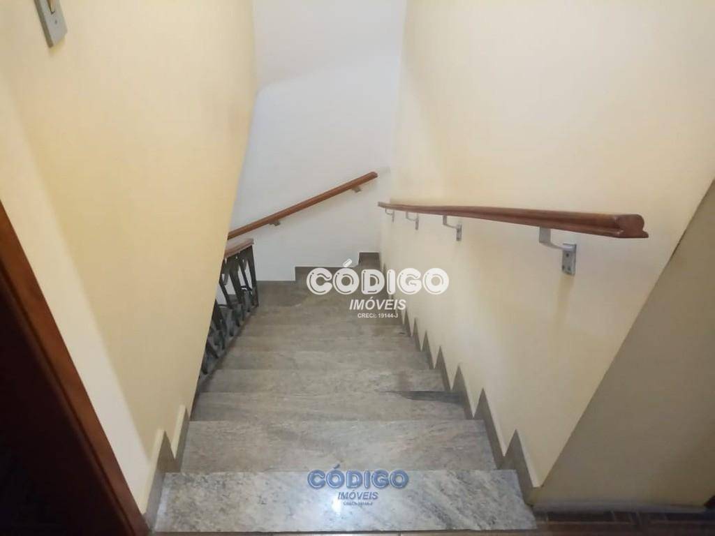 Sobrado à venda com 3 quartos, 220m² - Foto 16