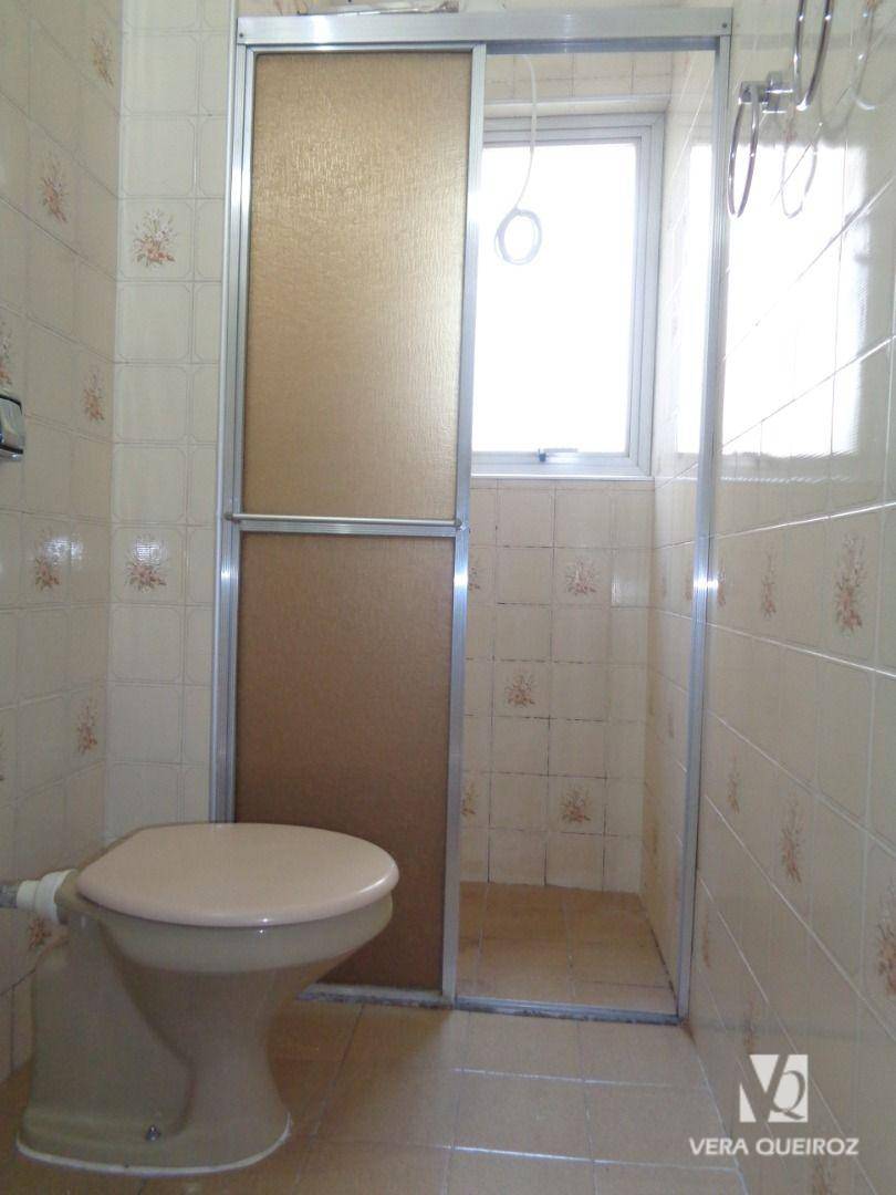 Apartamento para alugar com 1 quarto, 45m² - Foto 9