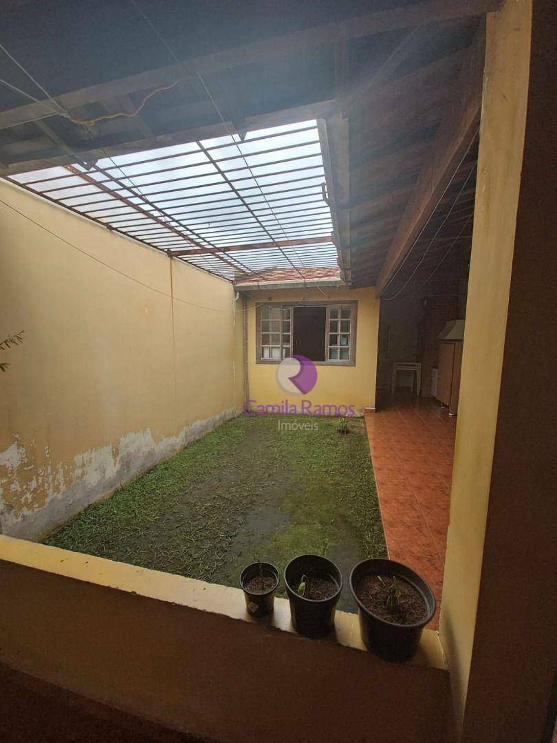 Casa à venda com 4 quartos, 210m² - Foto 6