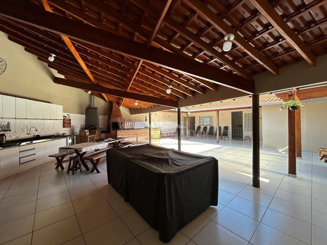 Casa à venda com 4 quartos, 280m² - Foto 18