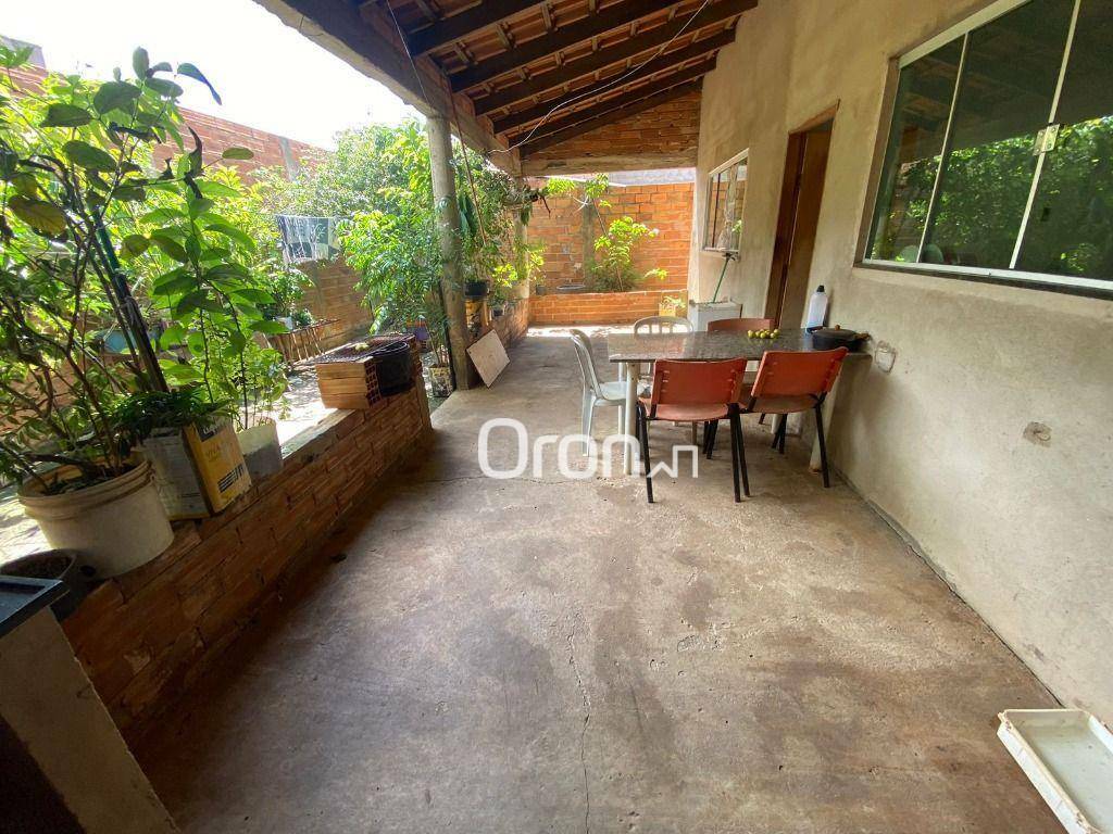 Casa à venda com 2 quartos, 210m² - Foto 10