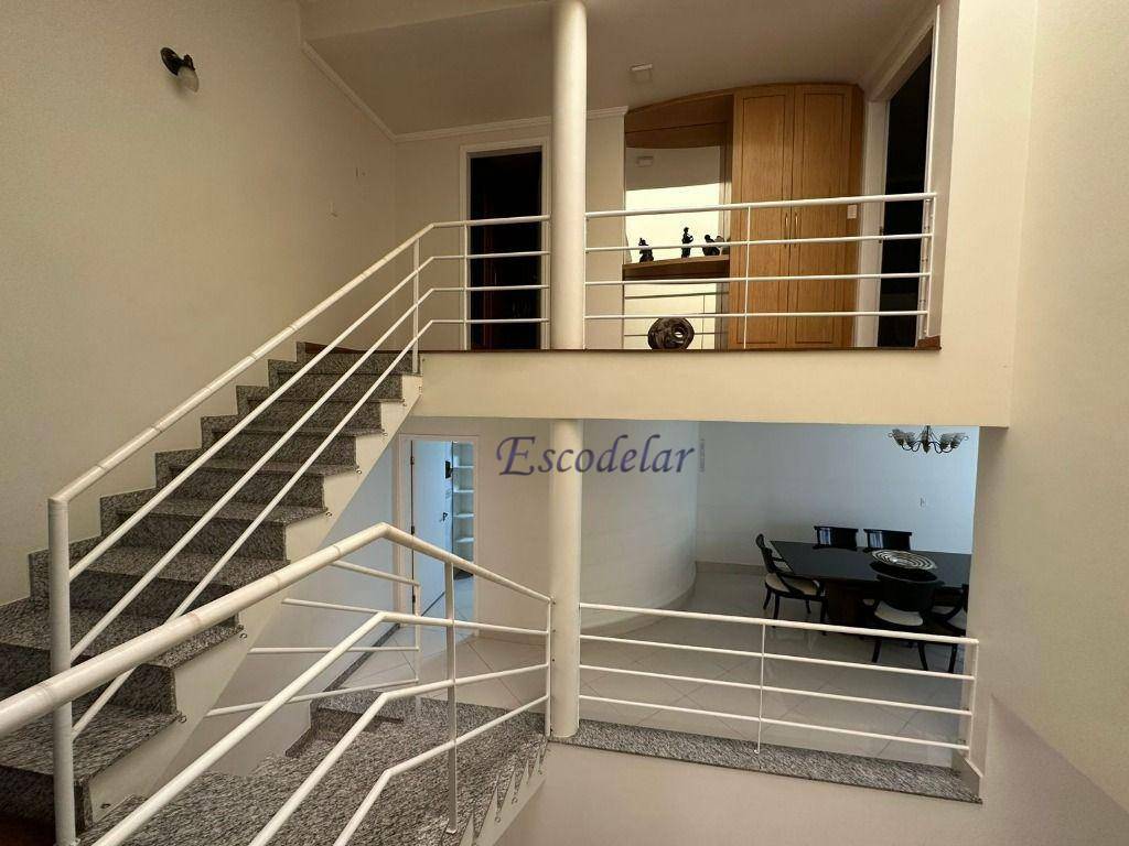 Sobrado à venda com 4 quartos, 370m² - Foto 4