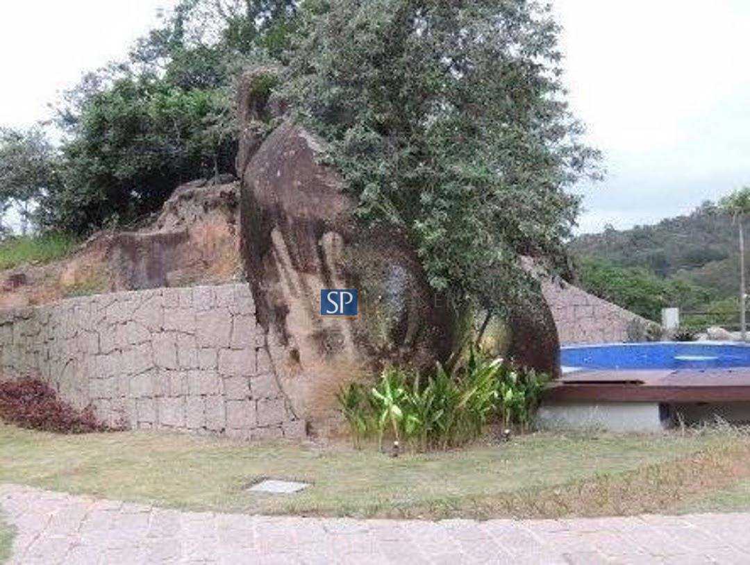 Casa de Condomínio à venda com 3 quartos, 400m² - Foto 1