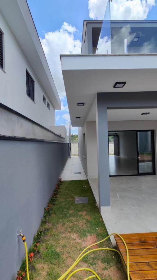 Casa de Condomínio à venda com 3 quartos, 240m² - Foto 29