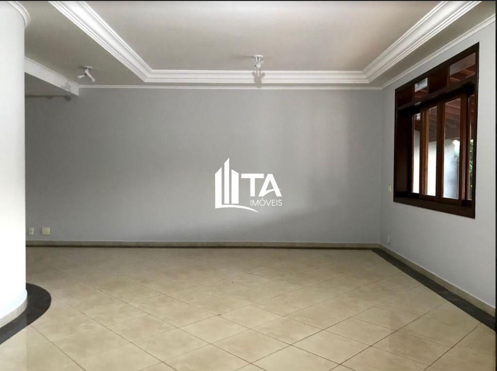 Casa para alugar com 5 quartos, 350m² - Foto 12