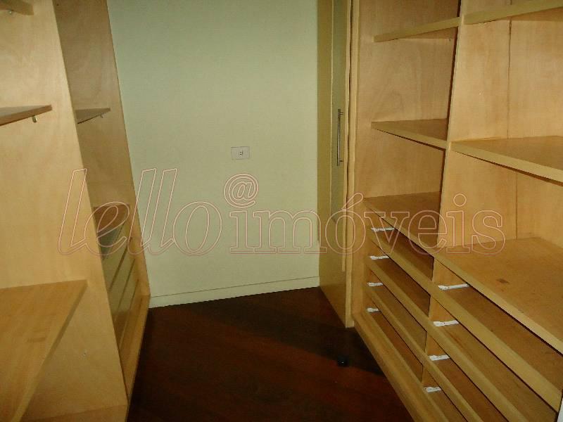 Apartamento para alugar com 4 quartos, 310m² - Foto 14