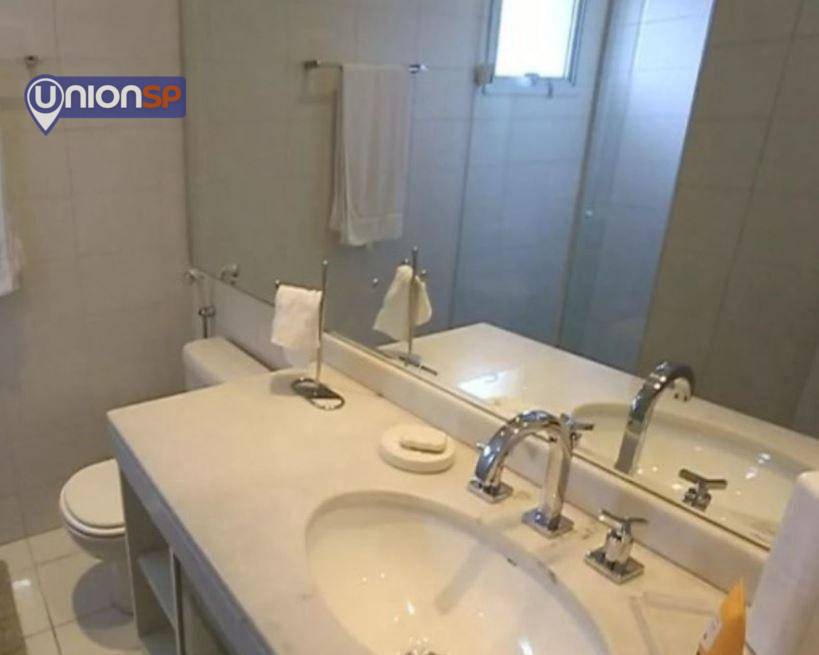 Apartamento à venda com 4 quartos, 154m² - Foto 8