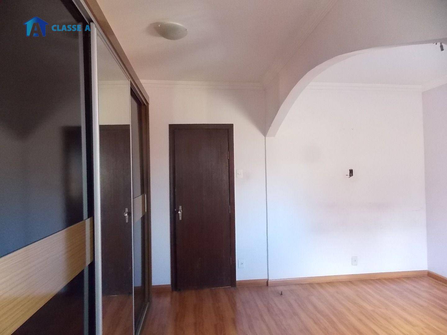 Casa à venda com 3 quartos, 215m² - Foto 46