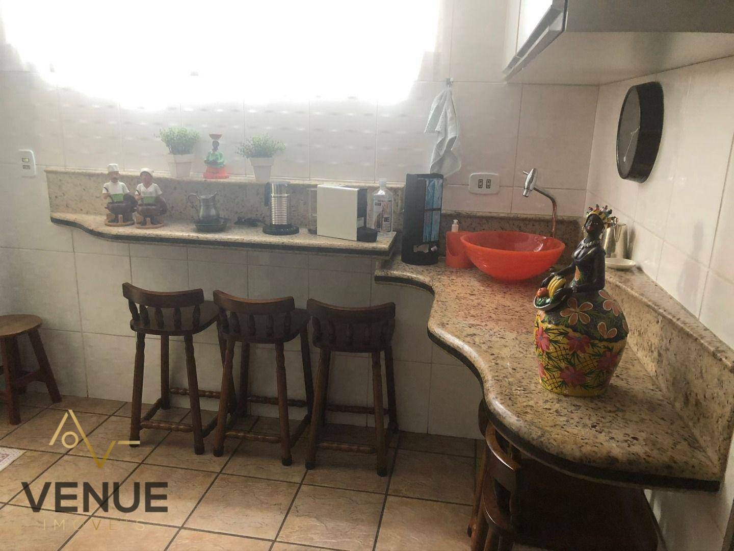 Sobrado à venda com 5 quartos, 300m² - Foto 18