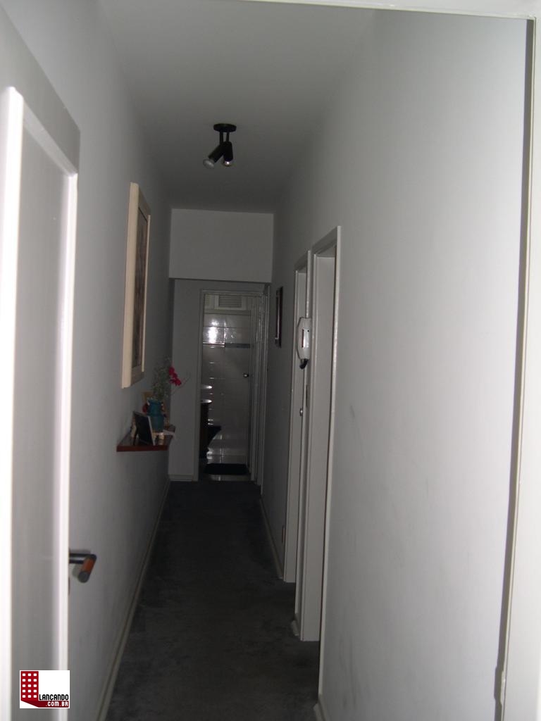 Apartamento à venda com 3 quartos, 150m² - Foto 3