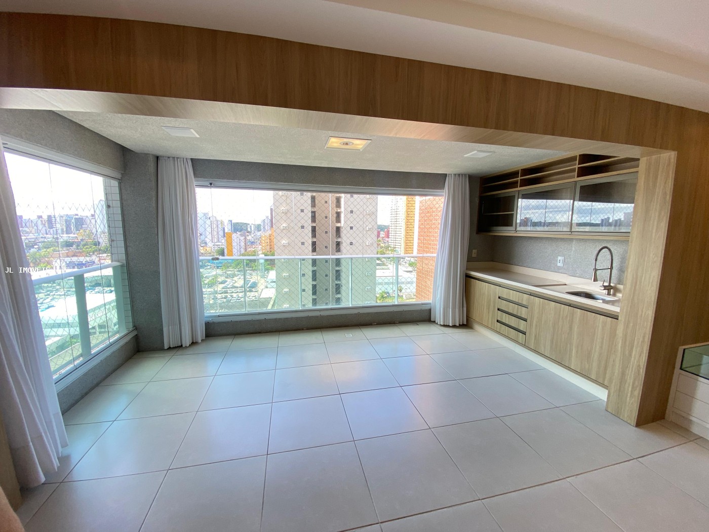 Apartamento para alugar com 3 quartos, 148m² - Foto 4