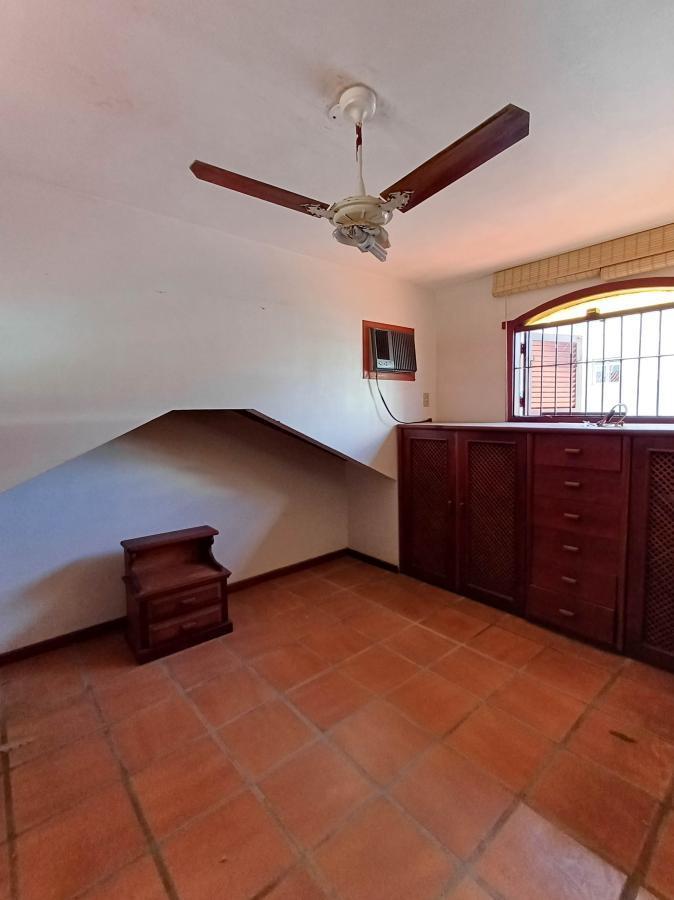 Casa de Condomínio à venda com 4 quartos, 202m² - Foto 28