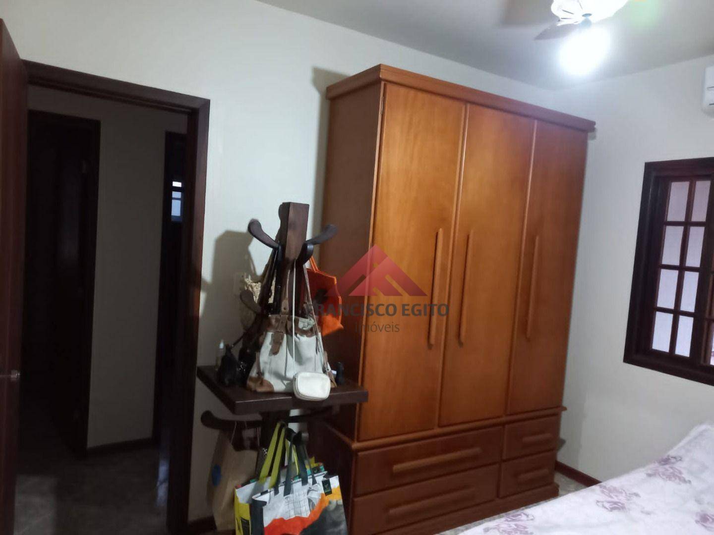 Casa à venda com 3 quartos, 117m² - Foto 9