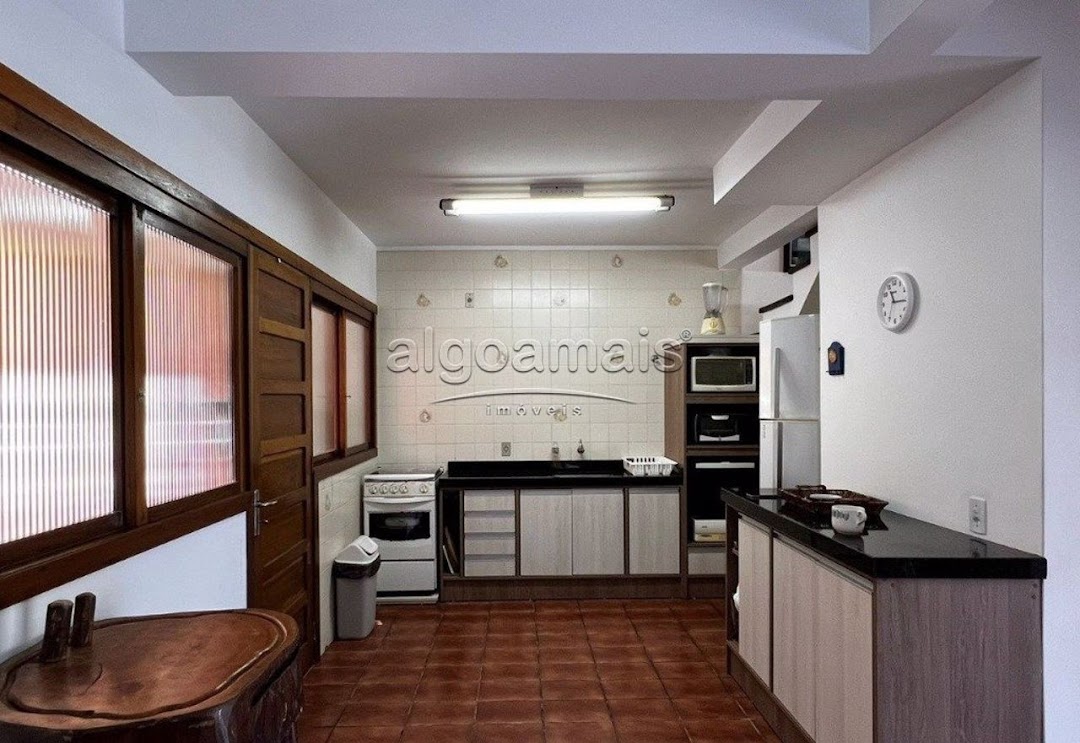 Casa à venda com 4 quartos, 191m² - Foto 8