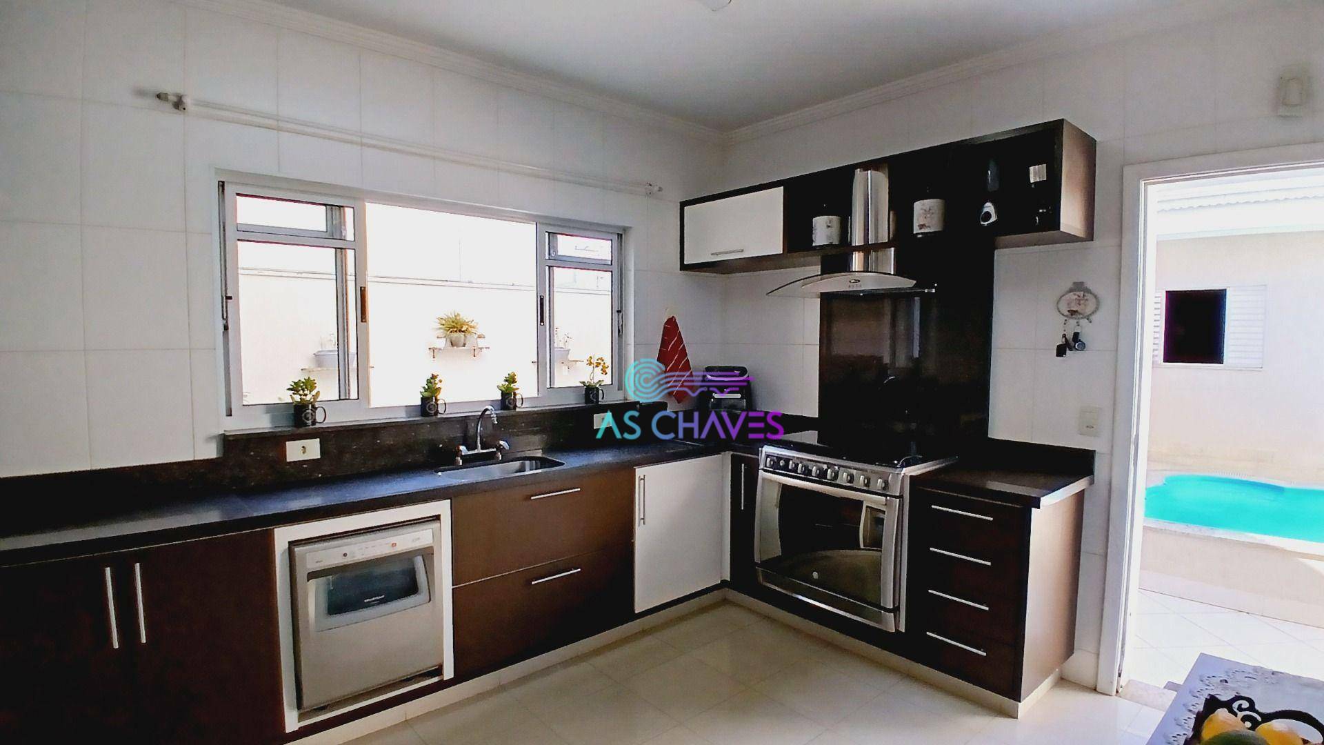 Casa à venda com 4 quartos, 432m² - Foto 8
