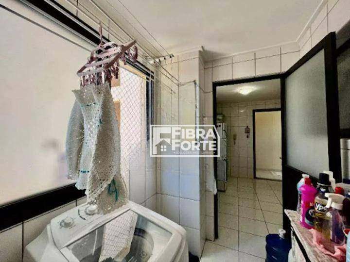 Apartamento à venda com 3 quartos, 77m² - Foto 8