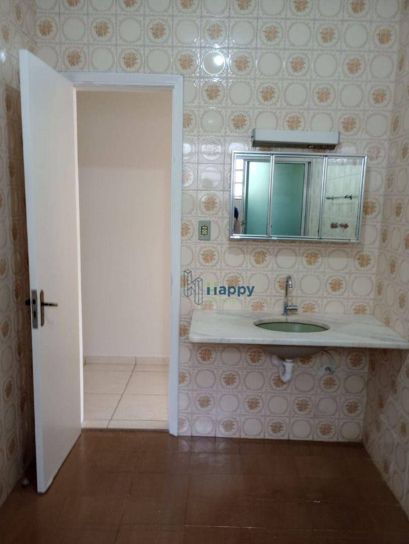 Casa para alugar com 4 quartos, 180m² - Foto 13