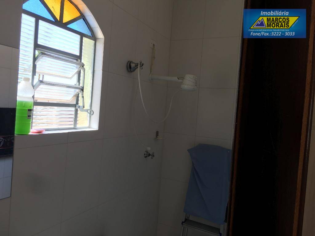 Casa à venda e aluguel com 3 quartos, 180m² - Foto 26