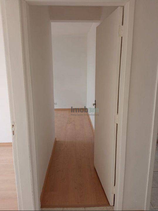 Apartamento à venda com 3 quartos, 75m² - Foto 13