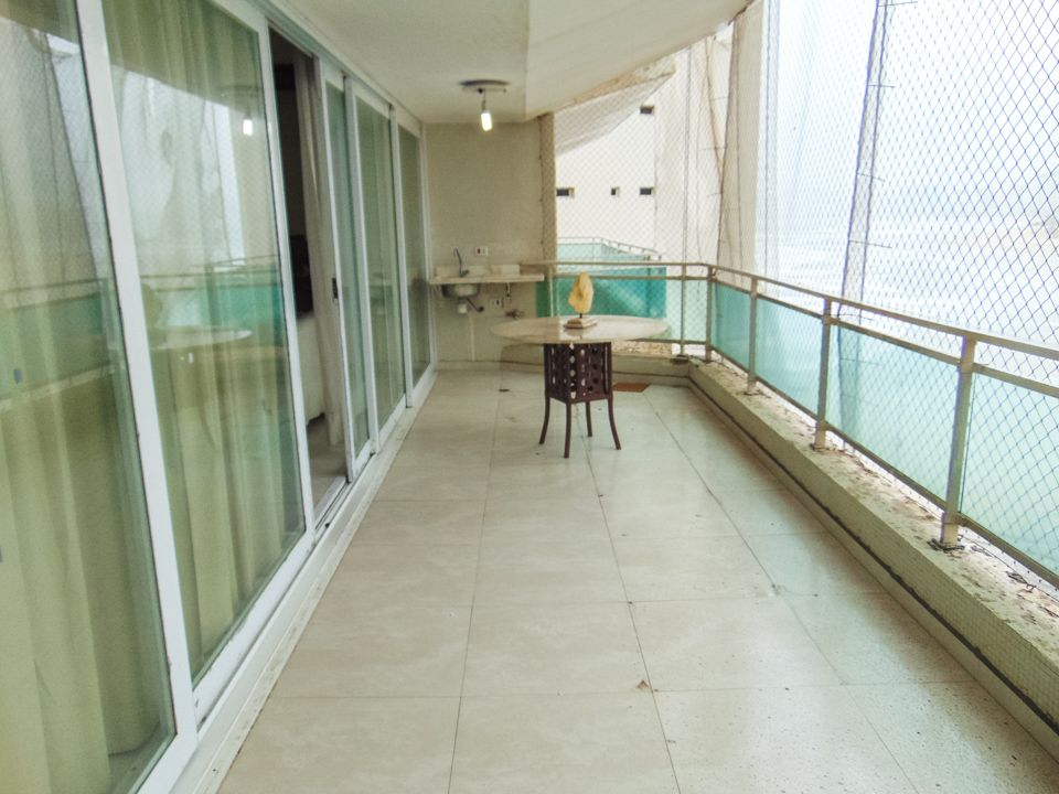 Apartamento à venda com 4 quartos, 246m² - Foto 9