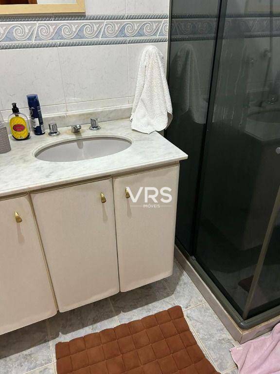 Casa à venda com 4 quartos, 375m² - Foto 34