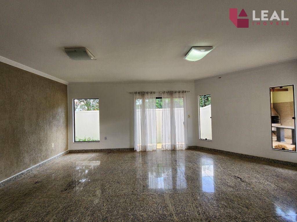 Casa, 3 quartos, 248 m² - Foto 5