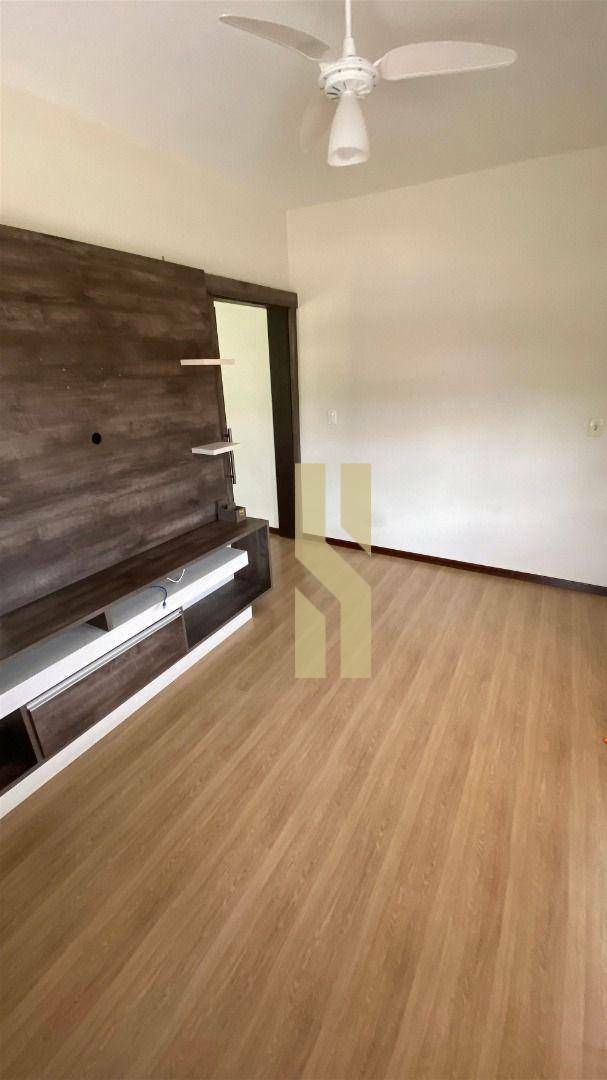 Casa à venda com 4 quartos, 282m² - Foto 8