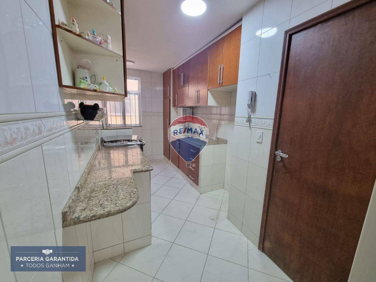 Apartamento à venda com 2 quartos, 64m² - Foto 6