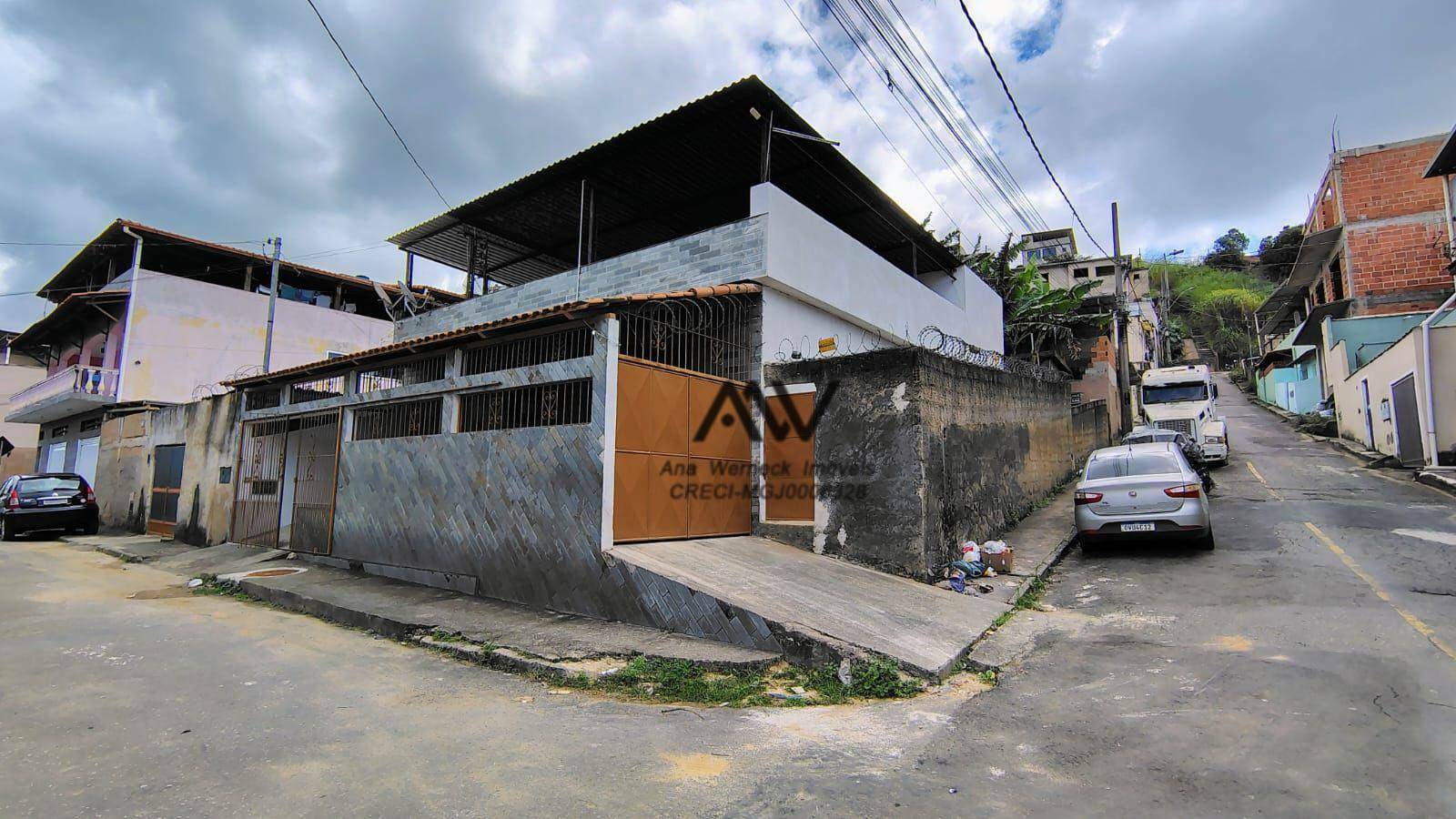 Casa à venda com 5 quartos, 170m² - Foto 1