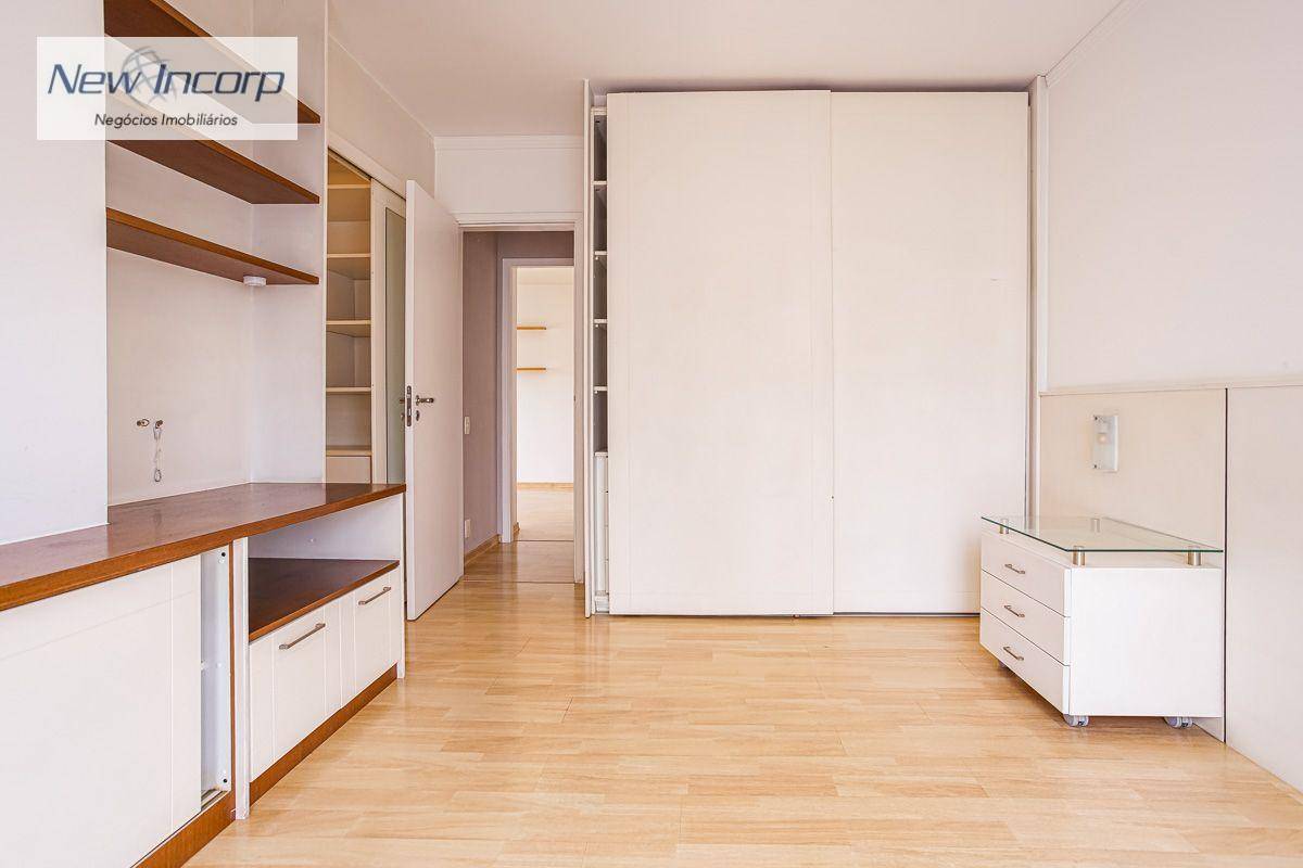 Apartamento à venda com 4 quartos, 175m² - Foto 21