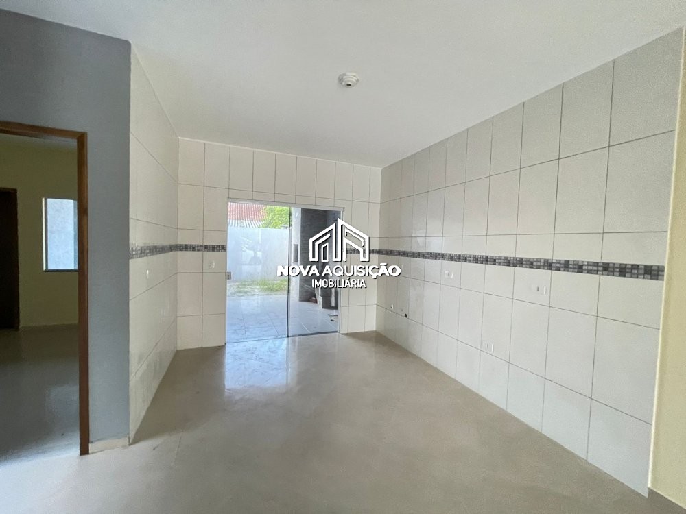 Casa à venda com 3 quartos, 82m² - Foto 14