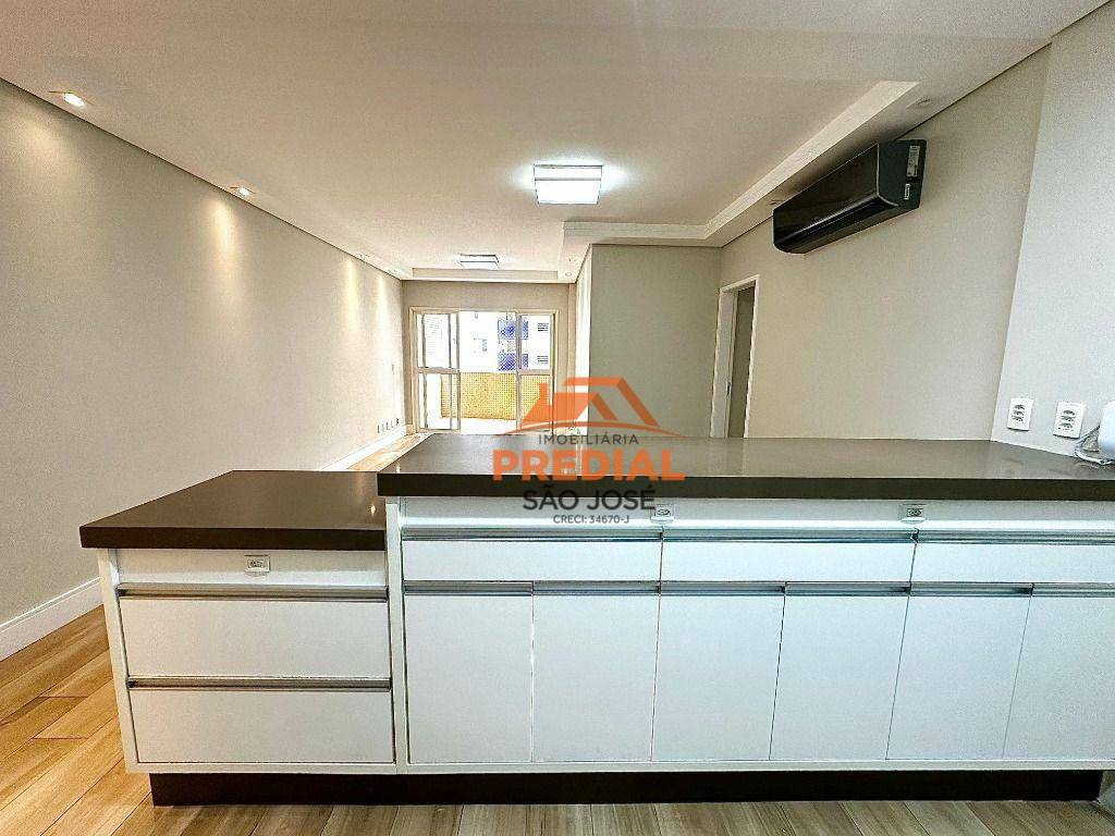 Apartamento à venda com 3 quartos, 108m² - Foto 6