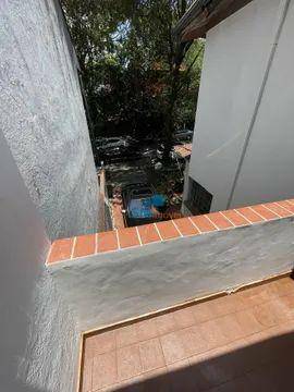 Casa para alugar com 4 quartos, 200m² - Foto 2