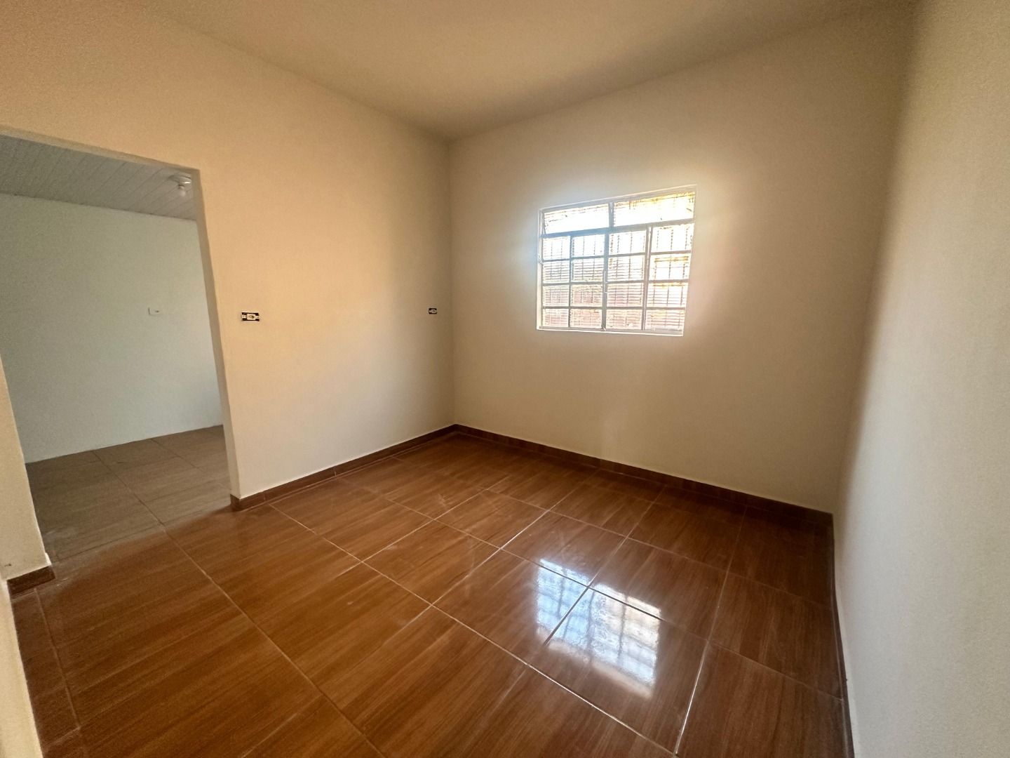 Casa para alugar com 2 quartos, 81m² - Foto 4