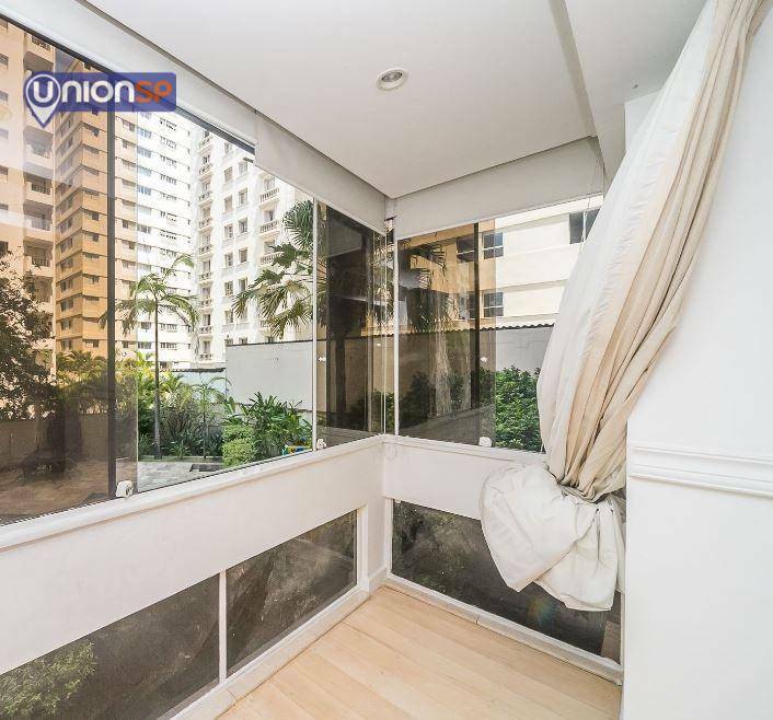 Apartamento à venda com 4 quartos, 220m² - Foto 7