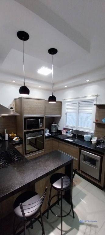 Sobrado à venda com 3 quartos, 113m² - Foto 3