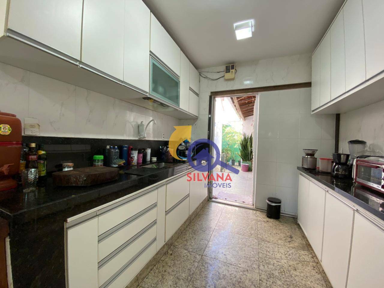 Casa à venda com 3 quartos, 455m² - Foto 21