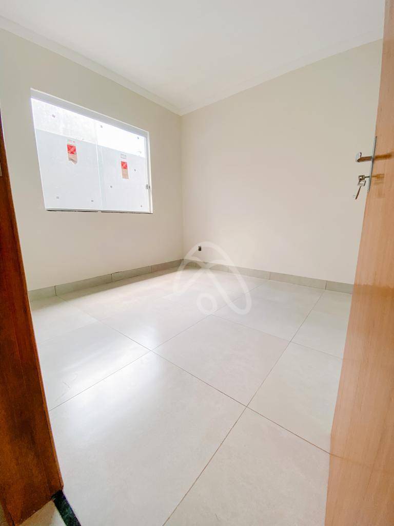 Casa à venda com 2 quartos, 64m² - Foto 6