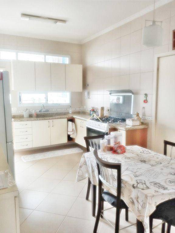 Apartamento à venda com 4 quartos, 203m² - Foto 16